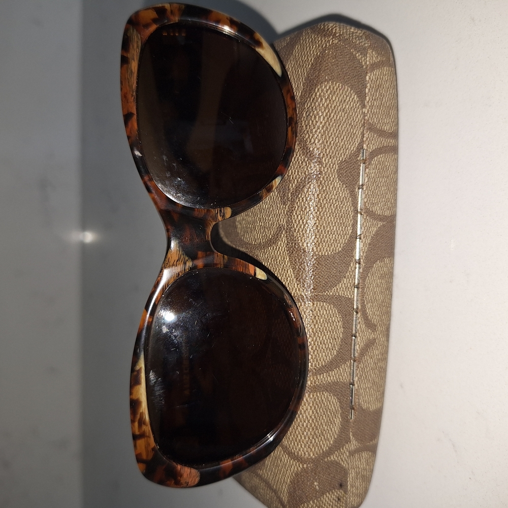 Coach Brown Tortoiseshell Sunglasses Classic Design